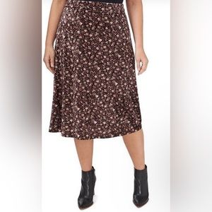 Cece velvet skirt